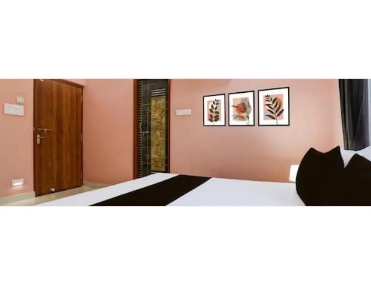 Shri Gopal Upwan Hotel Lawn & Banquet, فاراناسي منزل للإقامة